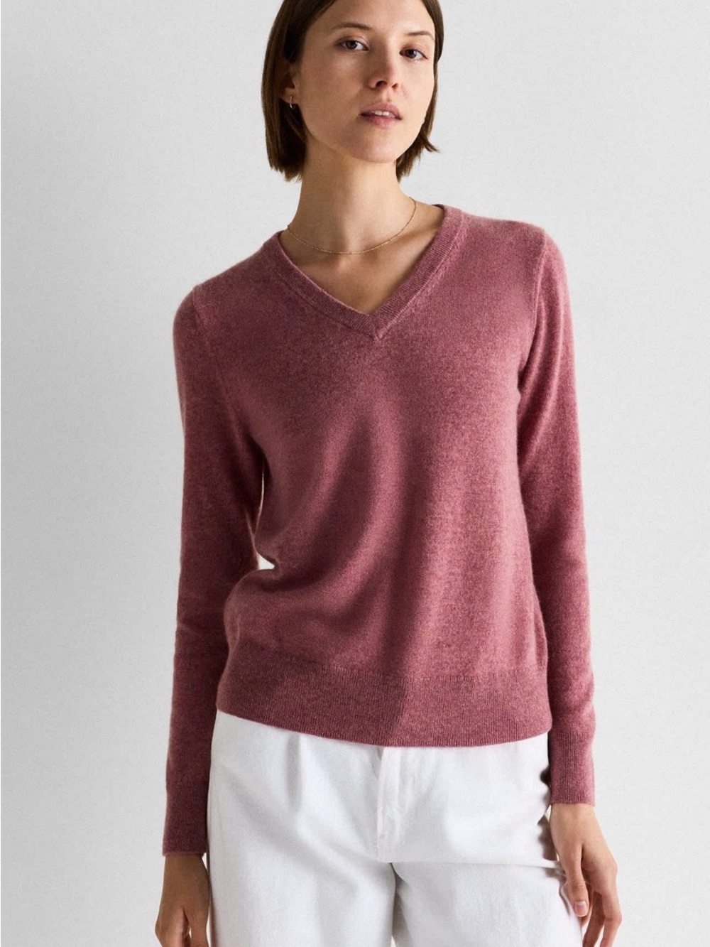 Quince Minimalist Mongolian Cashmere V-Neck Sweater Heather Rose Career Core